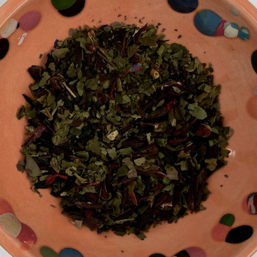 Lillian's Blushing Bonnie loose tea in a terracotta dish