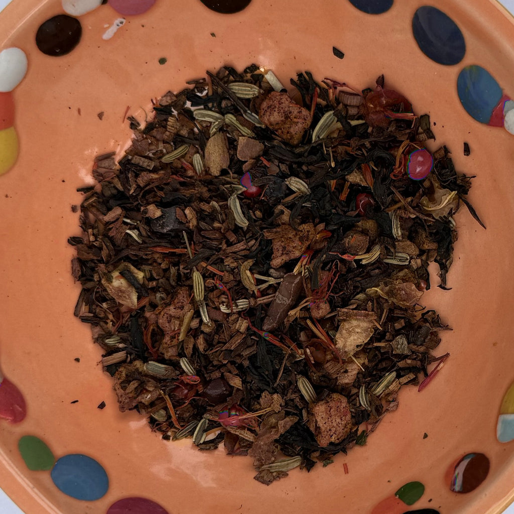 The Puca's Bonfire loose tea in a terracotta dish